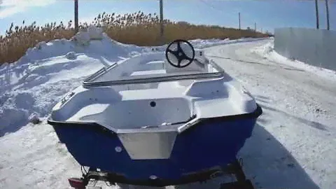 Обзор моторной лодки "Cayman 36" с консолью
