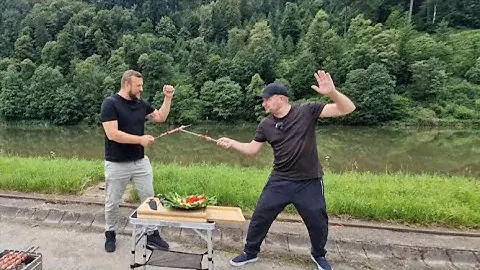 ШАШЛЫК НА РЕЧКЕ